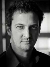 영화배우인 얀 메수타트의 대표 이미지