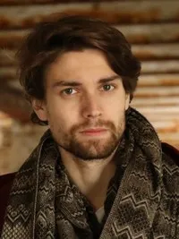 영화배우인 파블로 알라슨의 대표 이미지