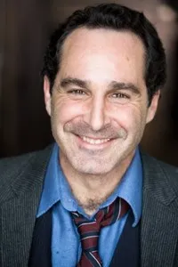 영화배우인 로저 캐블러의 대표 이미지