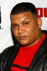 가수인 큐반 링크의 대표 이미지