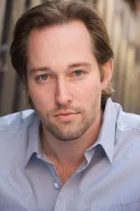 영화배우인 마르친 팔루흐의 대표 이미지