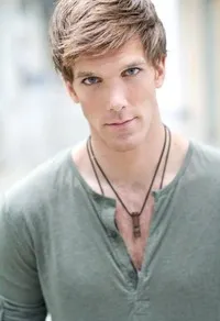 영화배우인 빅터 징크 주니어의 대표 이미지