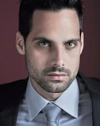 영화배우인 루벤 게바라의 대표 이미지