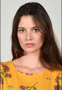 영화배우인 릴리 설리번의 대표 이미지