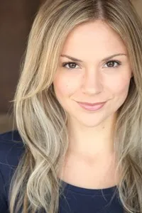 영화배우인 카리사 스테이플스의 대표 이미지