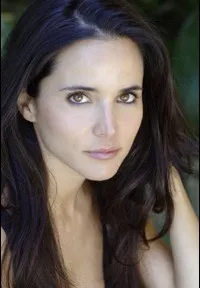 영화배우인 마리아 아세베스의 대표 이미지