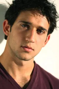 영화배우인 다리우스 호메이연의 대표 이미지