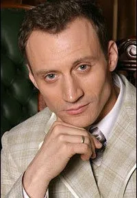 영화배우인 아나톨리 벨리의 대표 이미지