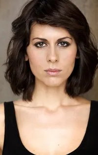 영화배우인 사비나 아크메도바의 대표 이미지