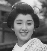 영화배우인 사쿠라마치 히로코의 대표 이미지