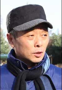 영화감독인 조세래의 대표 이미지