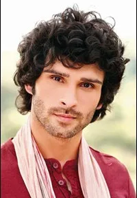 영화배우인 기리쉬 타우라니의 대표 이미지