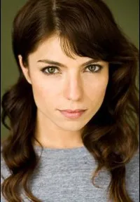 영화배우인 안젤라 트림버의 대표 이미지