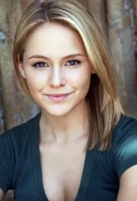 영화배우인 캐시 톰슨의 대표 이미지