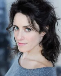 영화배우인 코델리아 부제자의 대표 이미지