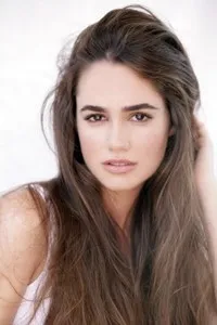 영화배우인 알리시아 산스의 대표 이미지