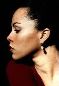 영화배우인 안드레아 마르케의 대표 이미지