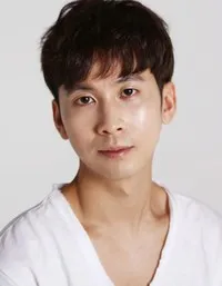 연극배우, 영화배우인 연준의 대표 이미지