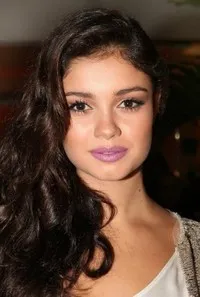 영화배우인 소피 샬롯의 대표 이미지