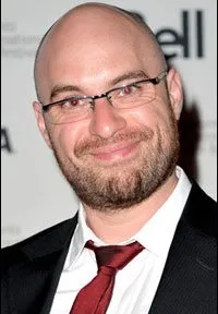 영화배우인 니콜라스 마르티네즈의 대표 이미지