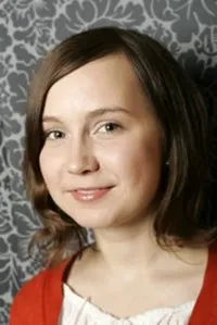 영화배우인 우르술라 라타셉의 대표 이미지