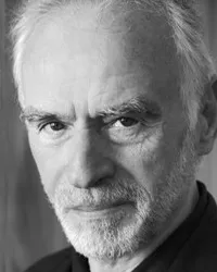 영화배우인 도날 콕스의 대표 이미지