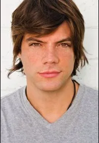 영화배우인 브라이언 드롤렛의 대표 이미지