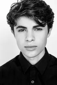 영화배우인 헌터 딜런의 대표 이미지