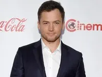 영화배우인 태런 에저튼의 대표 이미지