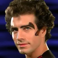 시나리오작가인 바비 시랄도의 대표 이미지