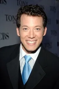 영화배우인 존 타르탈리아의 대표 이미지