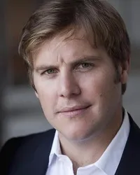 영화배우인 피터 쿠넌의 대표 이미지