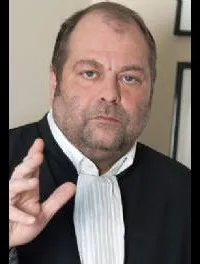 변호사인 에릭 뒤퐁-모레티의 대표 이미지