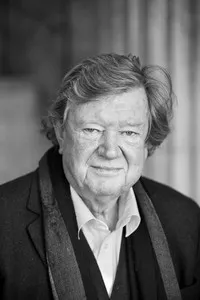 배우인 이바르 비크란더의 대표 이미지