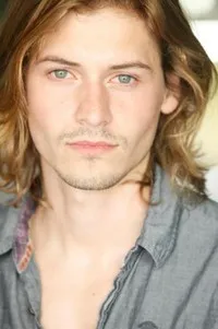 영화배우인 모건 맥클레런의 대표 이미지