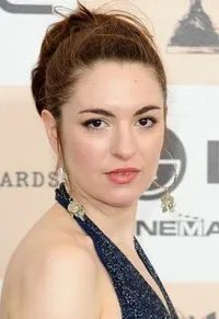 영화배우인 다코타 골드호의 대표 이미지