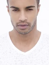 영화배우인 숀 풀먼의 대표 이미지