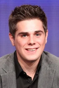 영화배우인 자레드 에이브러햄슨의 대표 이미지