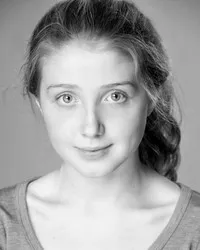 영화배우인 비비 케이브의 대표 이미지