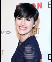 영화배우인 재클린 토보니의 대표 이미지