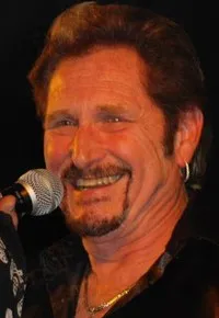 영화배우인 조니 카디야크의 대표 이미지