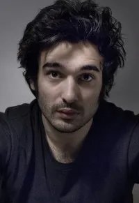 영화배우인 시뤼스 샤이디의 대표 이미지