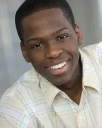 영화배우인 자 스미스-존슨의 대표 이미지