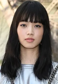 영화배우, 모델인 고마츠 나나의 대표 이미지