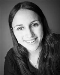 영화배우인 비키 글로버의 대표 이미지