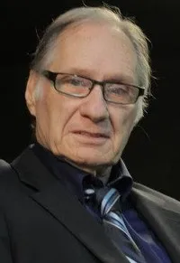 영화배우인 레이먼드 메릿의 대표 이미지