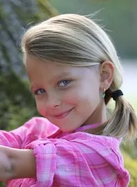 영화배우인 리비 스튜벤로치의 대표 이미지