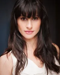 영화배우인 엠마 팔머의 대표 이미지