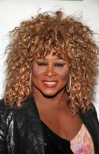 영화배우인 래리 에드워즈의 대표 이미지