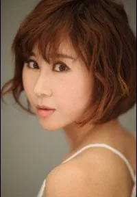 영화배우인 전하라의 대표 이미지